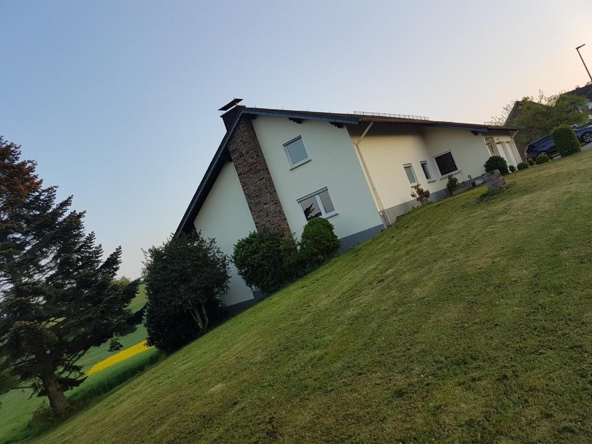 Ferienwohnung Haus Abrioux Zur Falkenlay バート・ベルトリッヒ エクステリア 写真